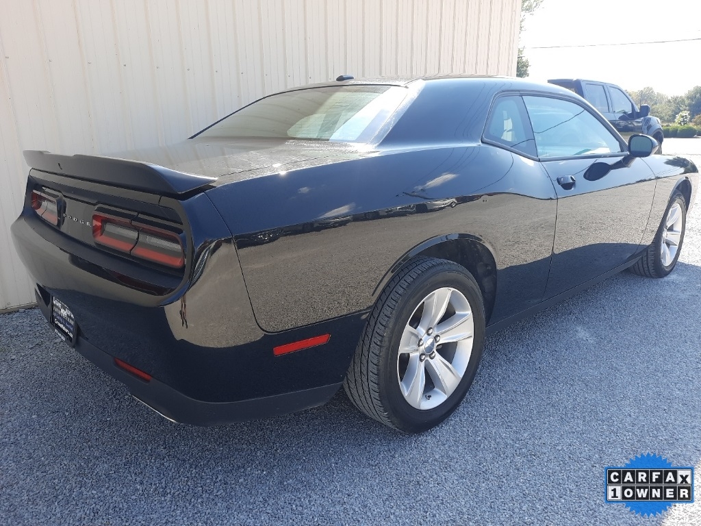 Dodge Challenger SXT RWD 2023