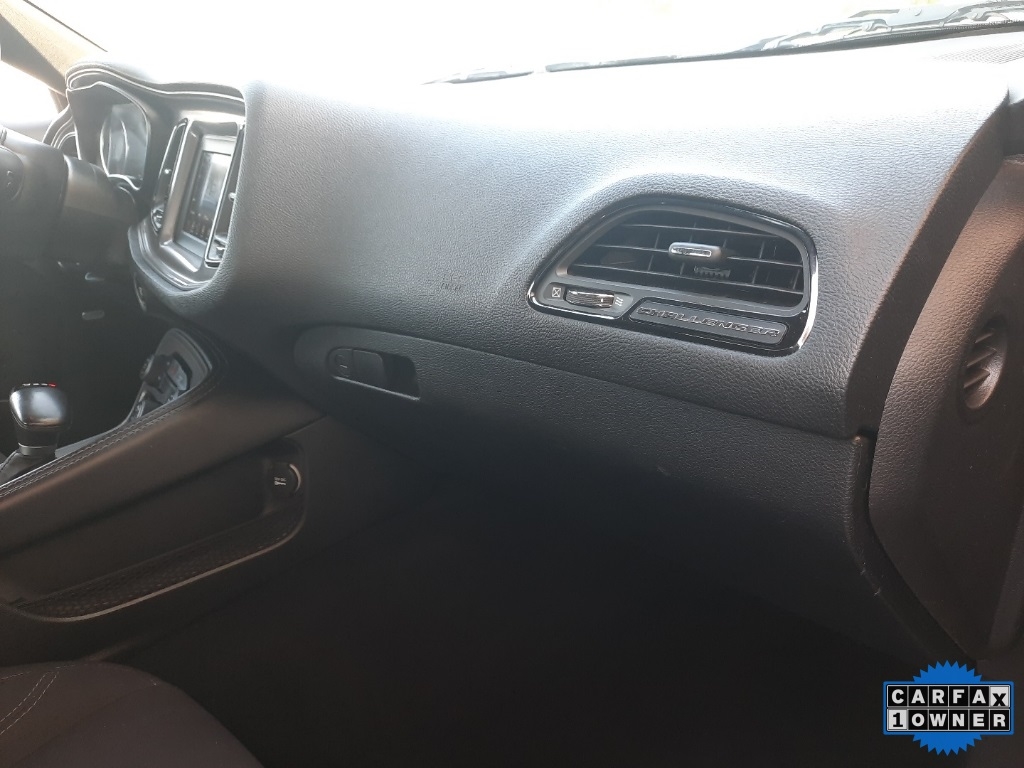 Dodge Challenger SXT RWD 2023