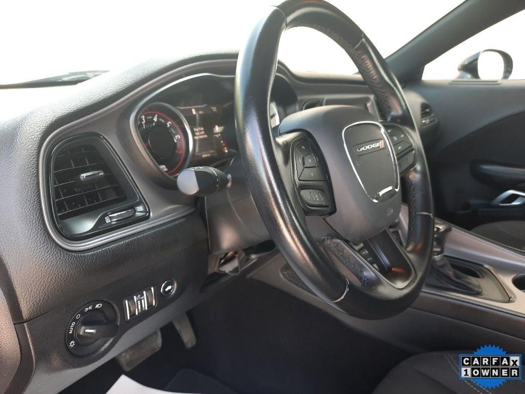 Dodge Challenger SXT RWD 2023