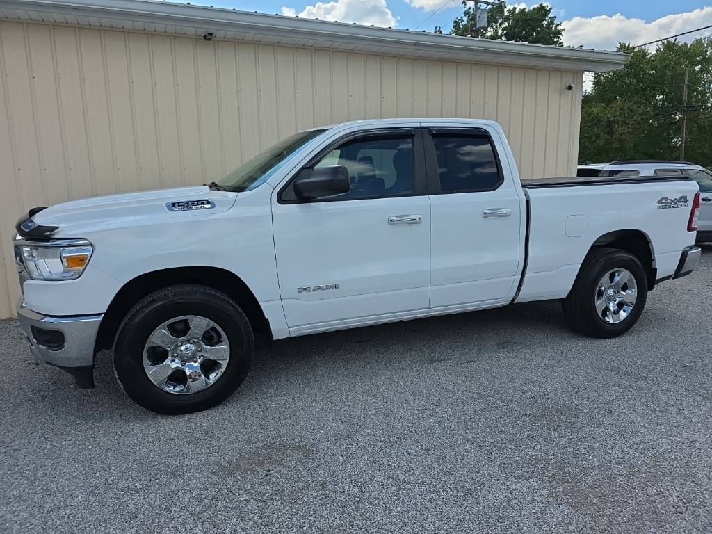 RAM 1500 Big Horn 4x4 Quad Cab 6'4" Box 2020