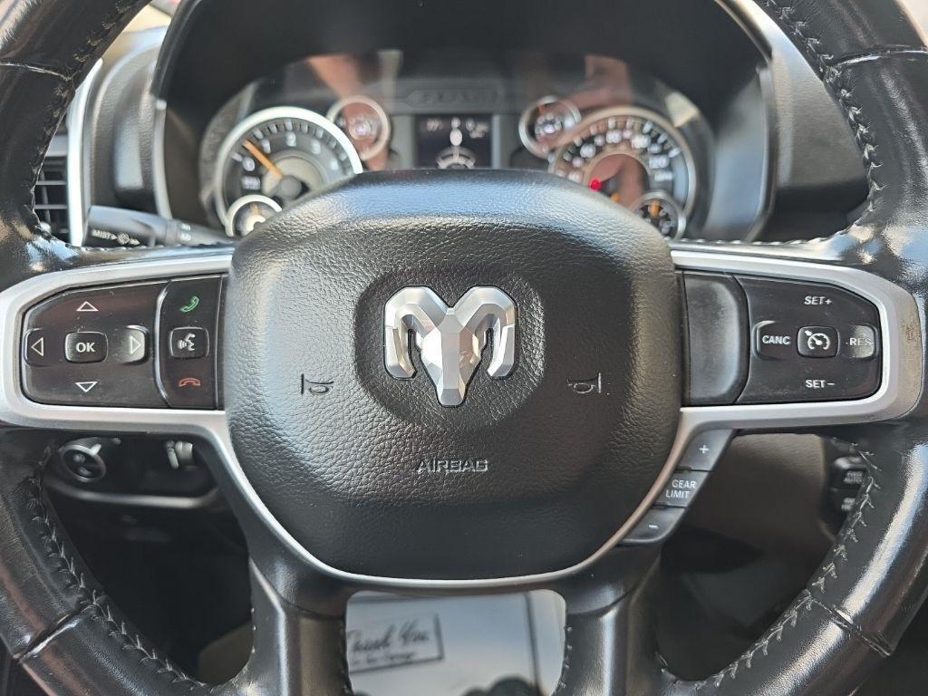 RAM 1500 Big Horn 4x4 Quad Cab 6'4" Box 2020