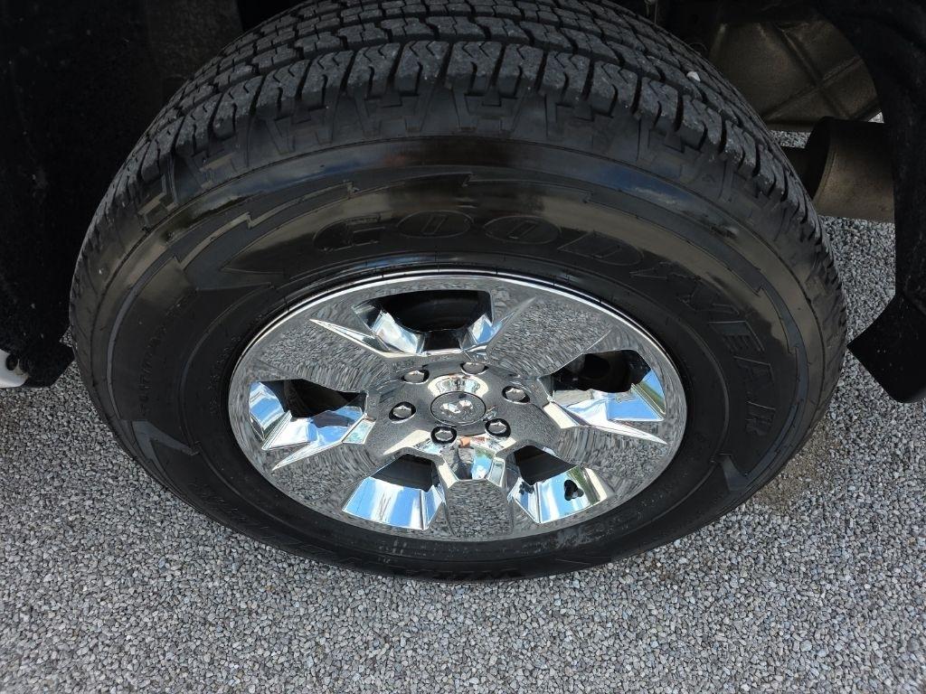 RAM 1500 Big Horn 4x4 Quad Cab 6'4" Box 2020