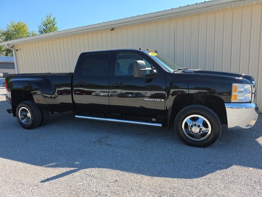 2009 Chevrolet Silverado 3500HD LTZ photo 3