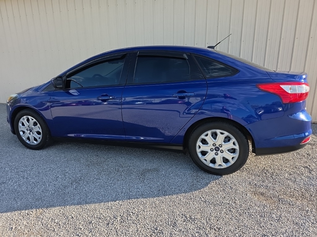 Ford Focus 4dr Sdn SE 2012 Ford Focus 4dr Sdn SE 2012