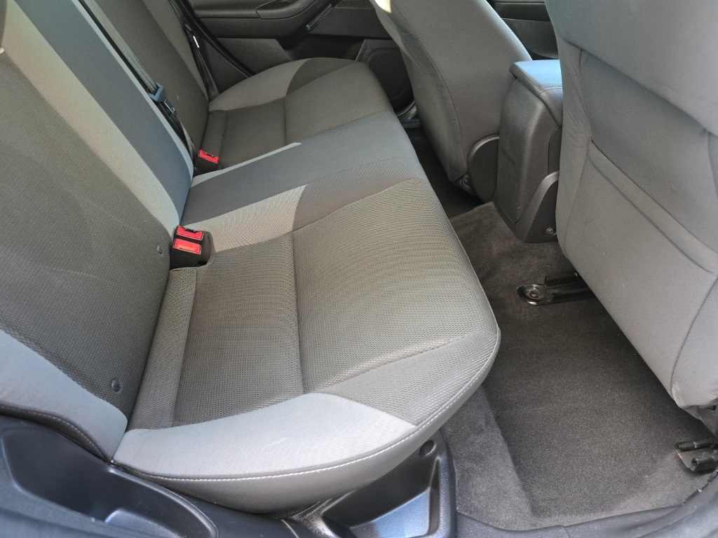 Ford Focus 4dr Sdn SE 2012 Ford Focus 4dr Sdn SE 2012