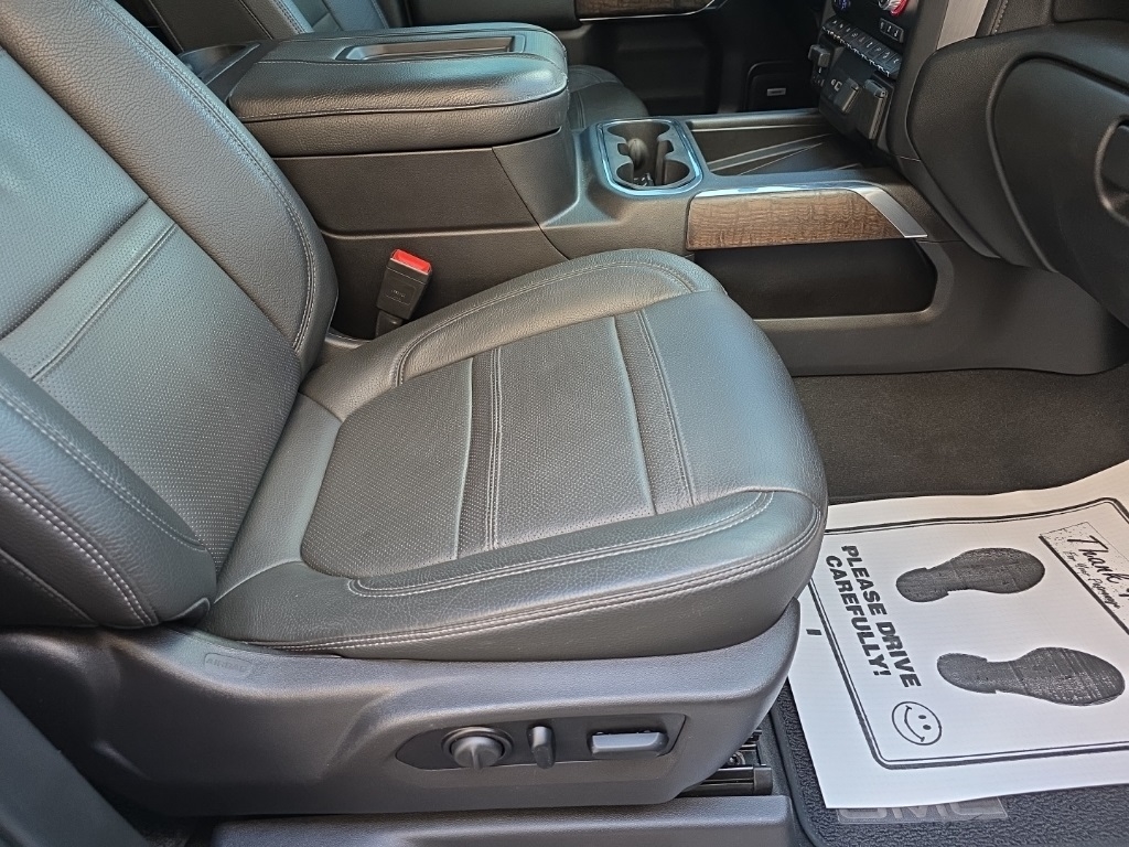 GMC Sierra 1500 4WD Crew Cab 147" Denali 2021