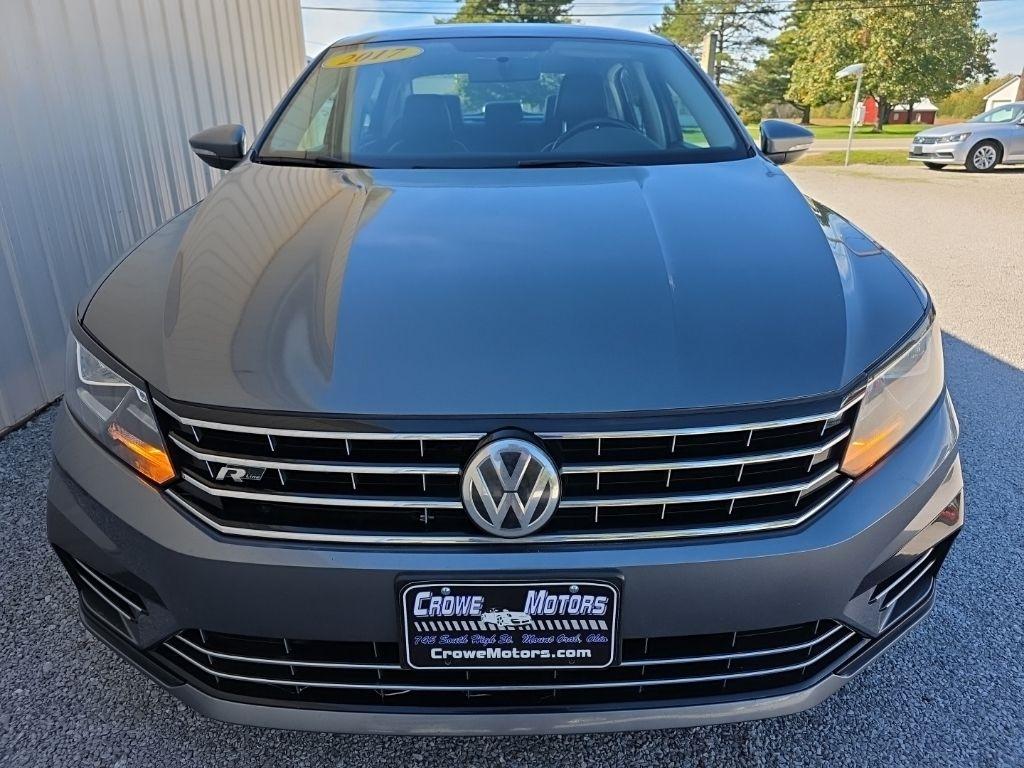 Volkswagen Passat R-Line w/Comfort Pkg Auto 2017