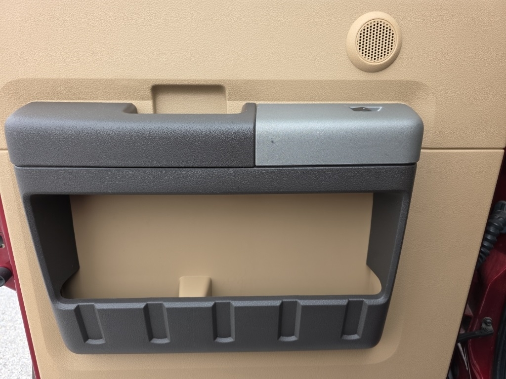 Ford F-250 SD 4WD Crew Cab 172" Platinum 2015 Ford F-250 SD 4WD Crew Cab 172" Platinum 2015