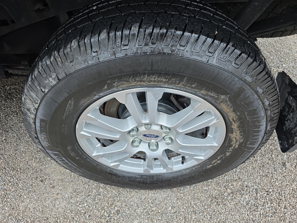 Ford F-150 King Ranch 4WD SuperCrew 5.5' Box 2017 Ford F-150 King Ranch 4WD SuperCrew 5.5' Box 2017