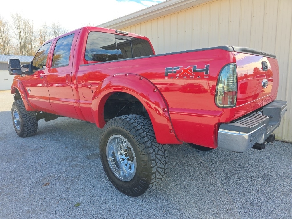 Ford F-350 SD Lariat Crew Cab 4WD 2011
