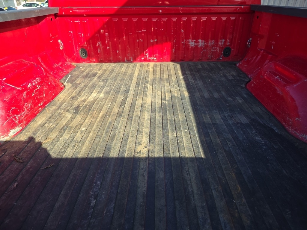 Ford F-350 SD Lariat Crew Cab 4WD 2011