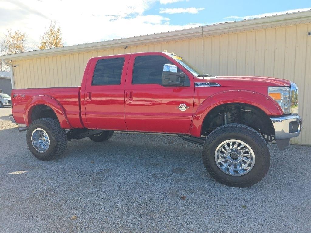 Ford F-350 SD Lariat Crew Cab 4WD 2011