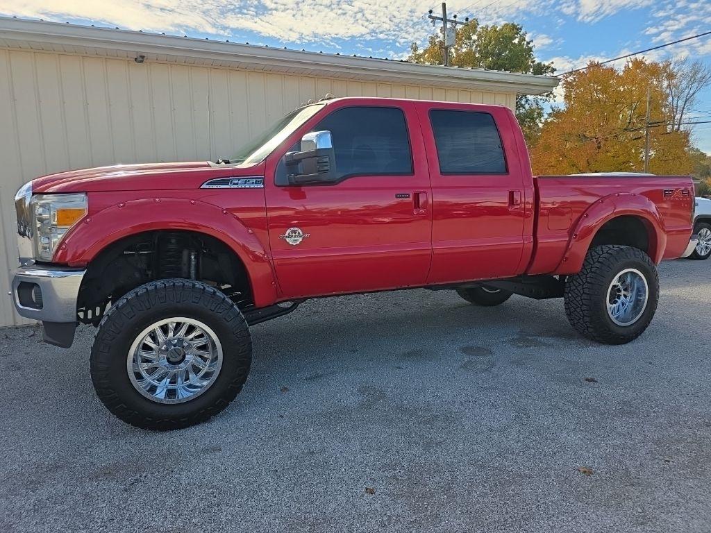Ford F-350 SD Lariat Crew Cab 4WD 2011