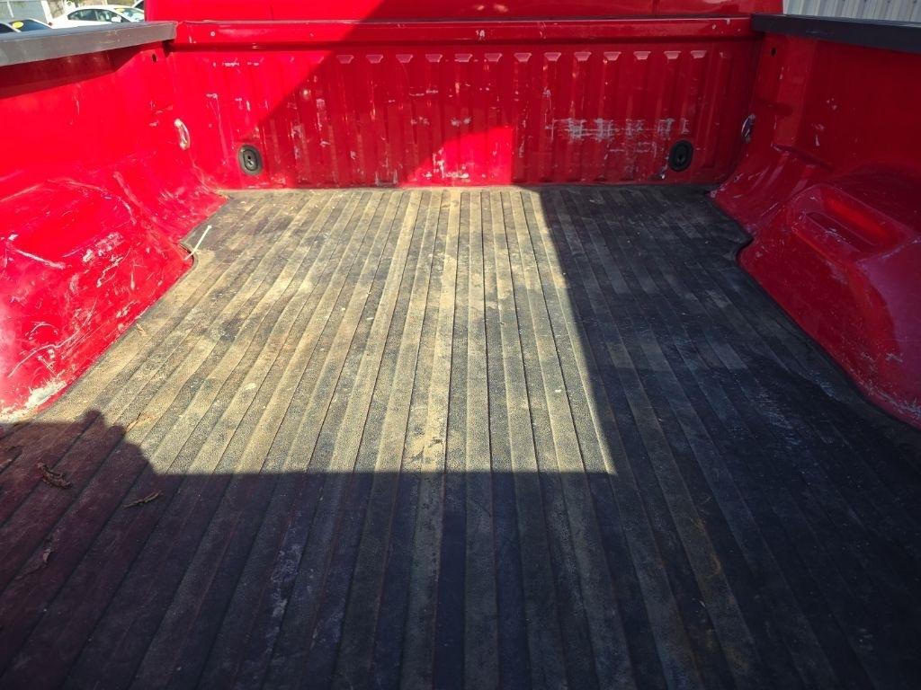 Ford F-350 SD Lariat Crew Cab 4WD 2011