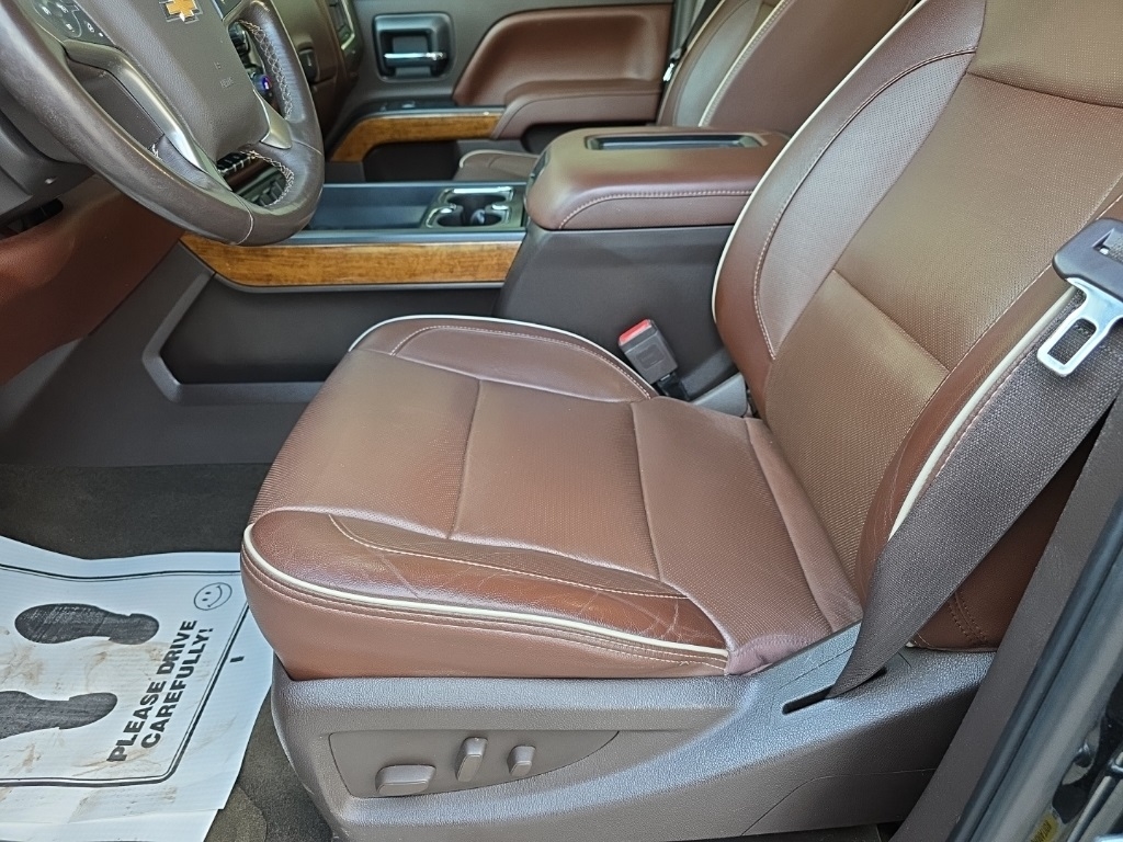 Chevrolet Silverado 2500HD 4WD Crew Cab 153.7" High Country 2016