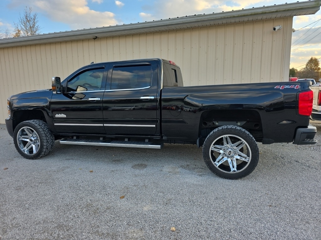 Chevrolet Silverado 2500HD 4WD Crew Cab 153.7" High Country 2016