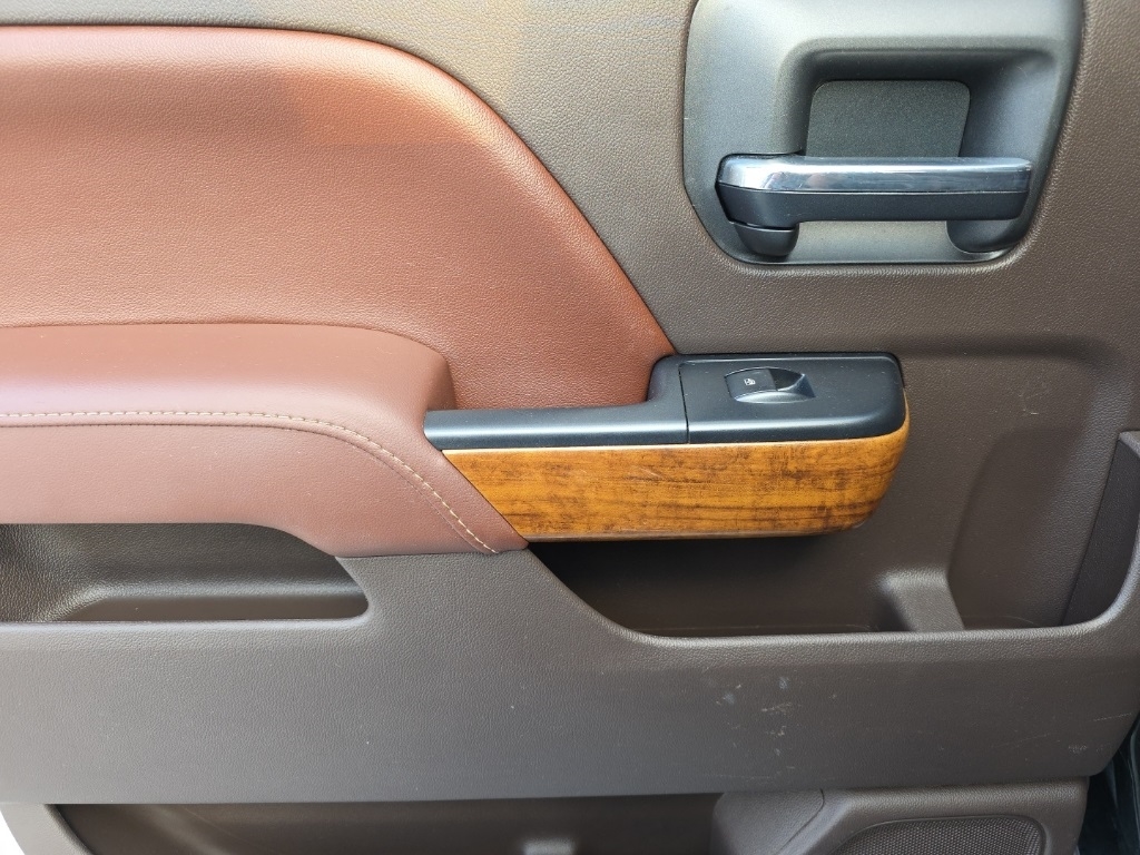 Chevrolet Silverado 2500HD 4WD Crew Cab 153.7" High Country 2016