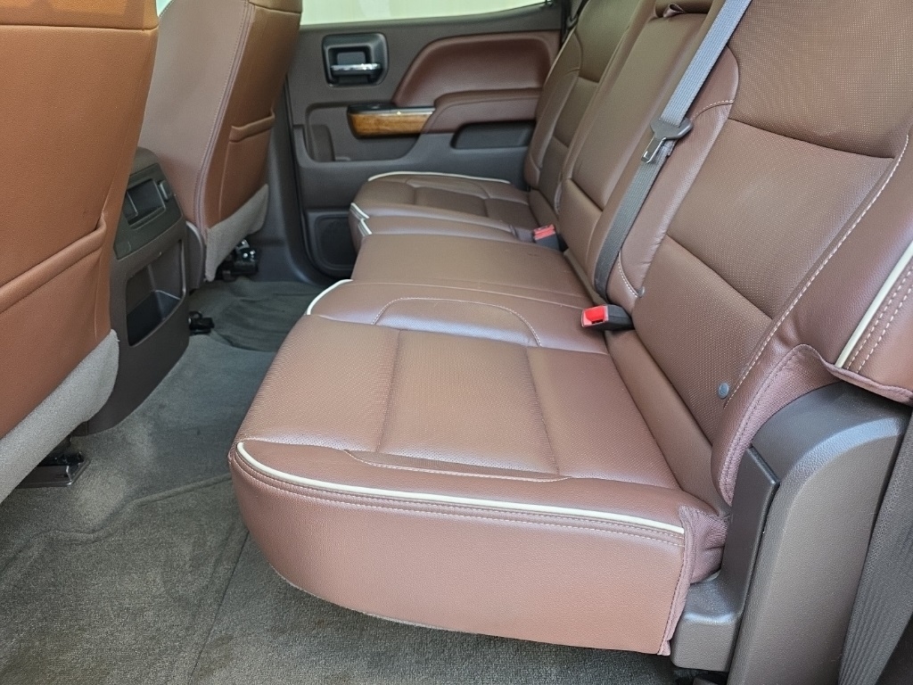 Chevrolet Silverado 2500HD 4WD Crew Cab 153.7" High Country 2016