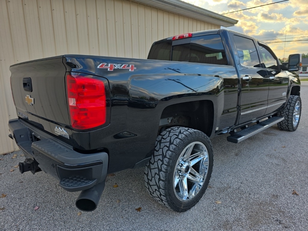 Chevrolet Silverado 2500HD 4WD Crew Cab 153.7" High Country 2016
