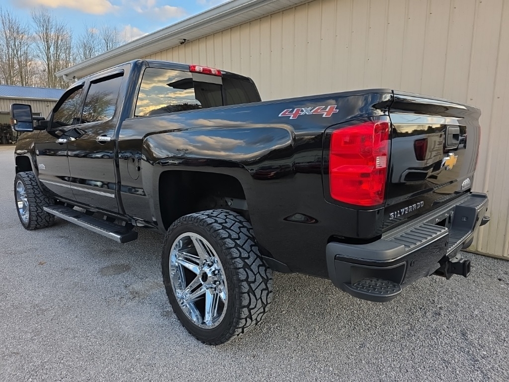 Chevrolet Silverado 2500HD 4WD Crew Cab 153.7" High Country 2016