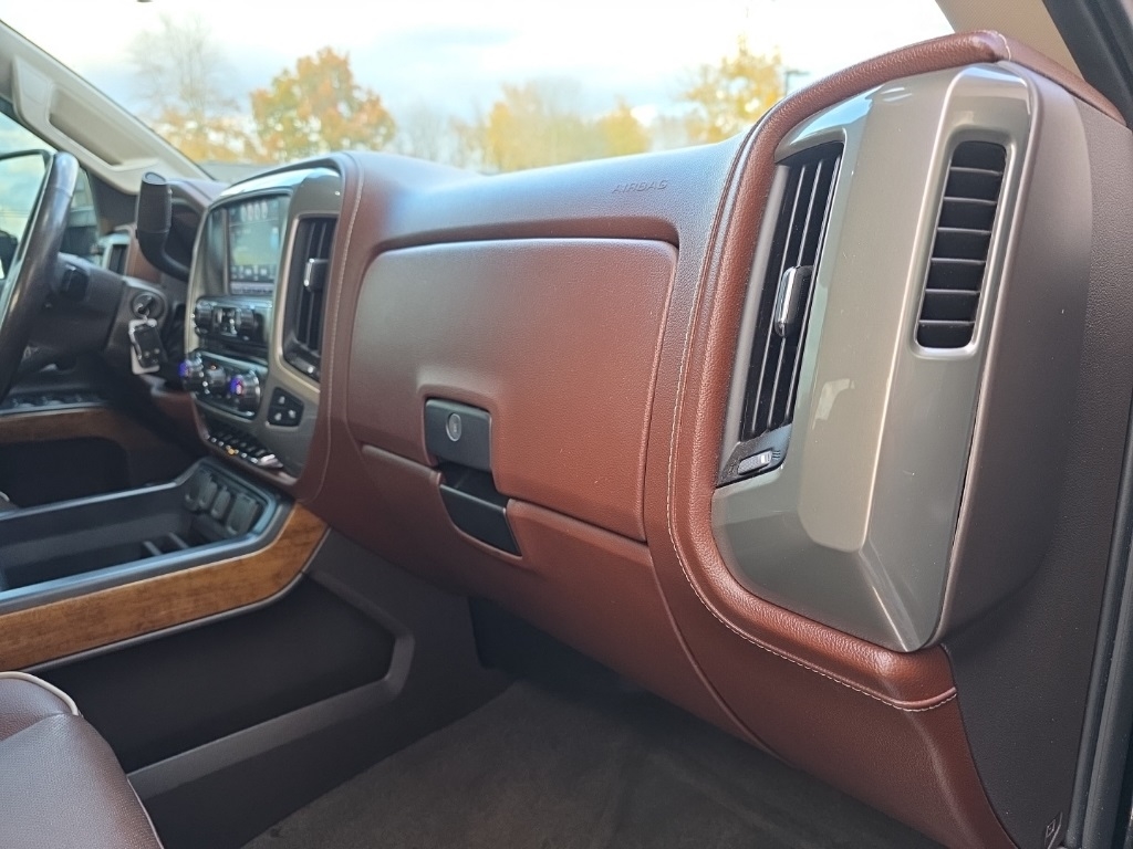 Chevrolet Silverado 2500HD 4WD Crew Cab 153.7" High Country 2016