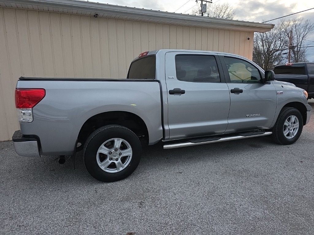 Toyota Tundra 2WD Truck CrewMax 5.7L V8 6-Spd AT (Natl) 2013