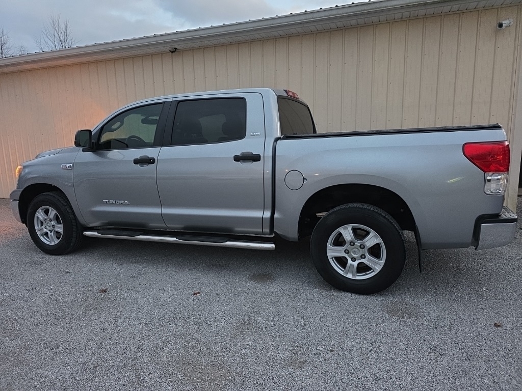 Toyota Tundra 2WD Truck CrewMax 5.7L V8 6-Spd AT (Natl) 2013