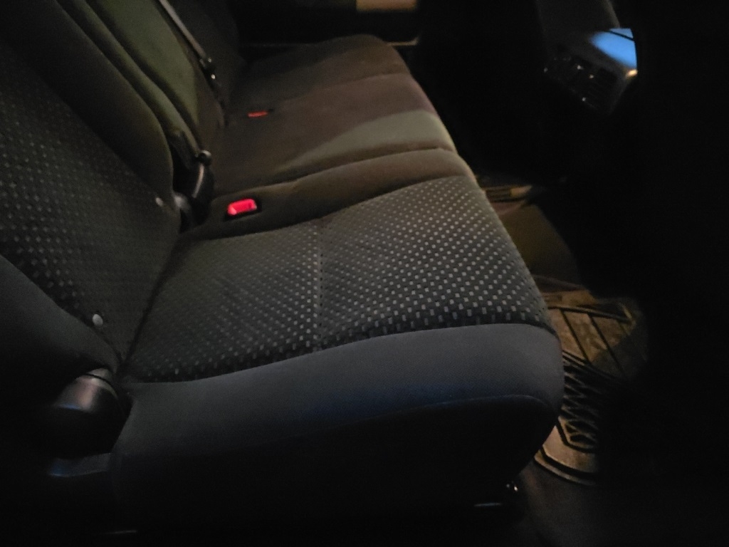 Toyota Tundra 2WD Truck CrewMax 5.7L V8 6-Spd AT (Natl) 2013