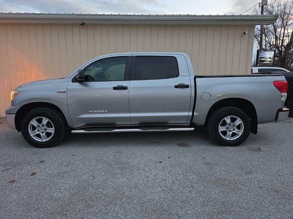 Toyota Tundra 2WD Truck CrewMax 5.7L V8 6-Spd AT (Natl) 2013