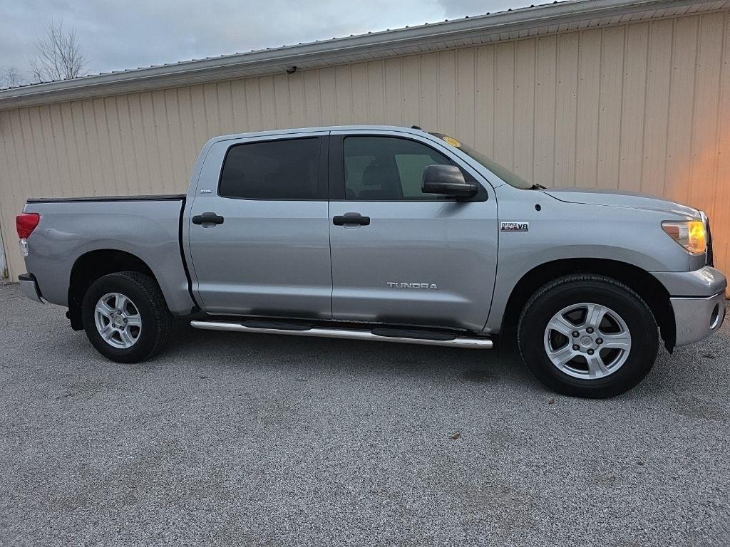 Toyota Tundra 2WD Truck CrewMax 5.7L V8 6-Spd AT (Natl) 2013
