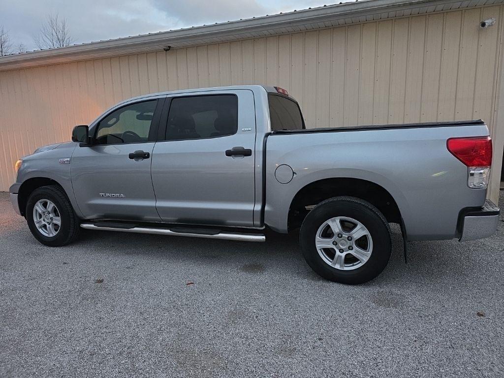 Toyota Tundra 2WD Truck CrewMax 5.7L V8 6-Spd AT (Natl) 2013
