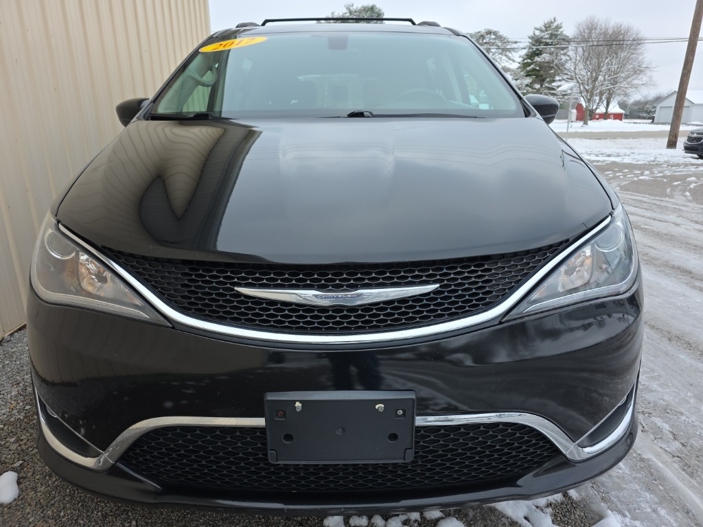 Chrysler Pacifica Touring-L FWD 2017