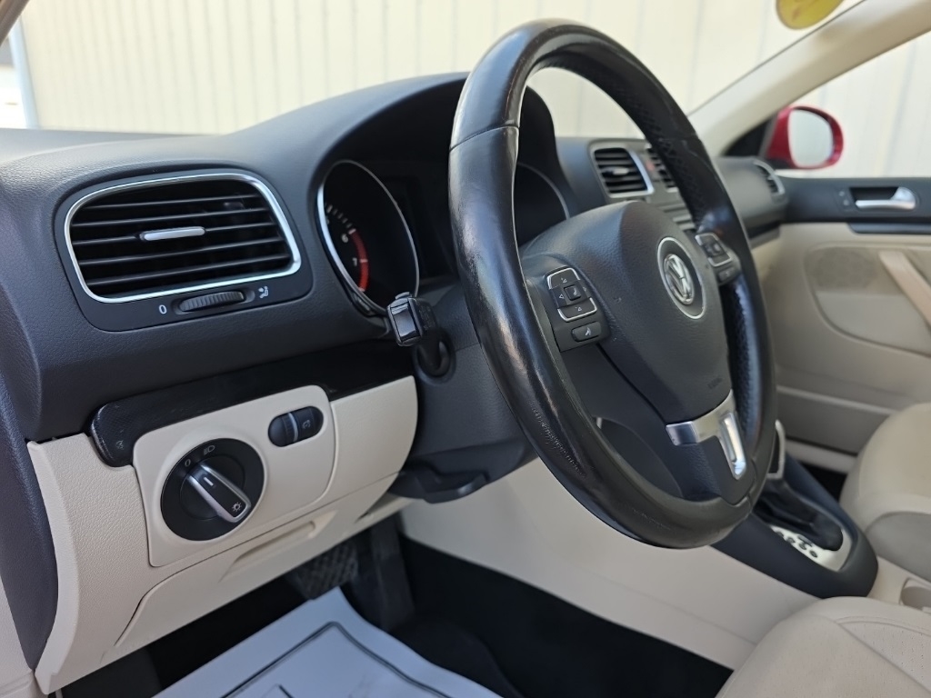 Volkswagen Jetta SportWagen 4dr Auto SE w/Sunroof PZEV 2014