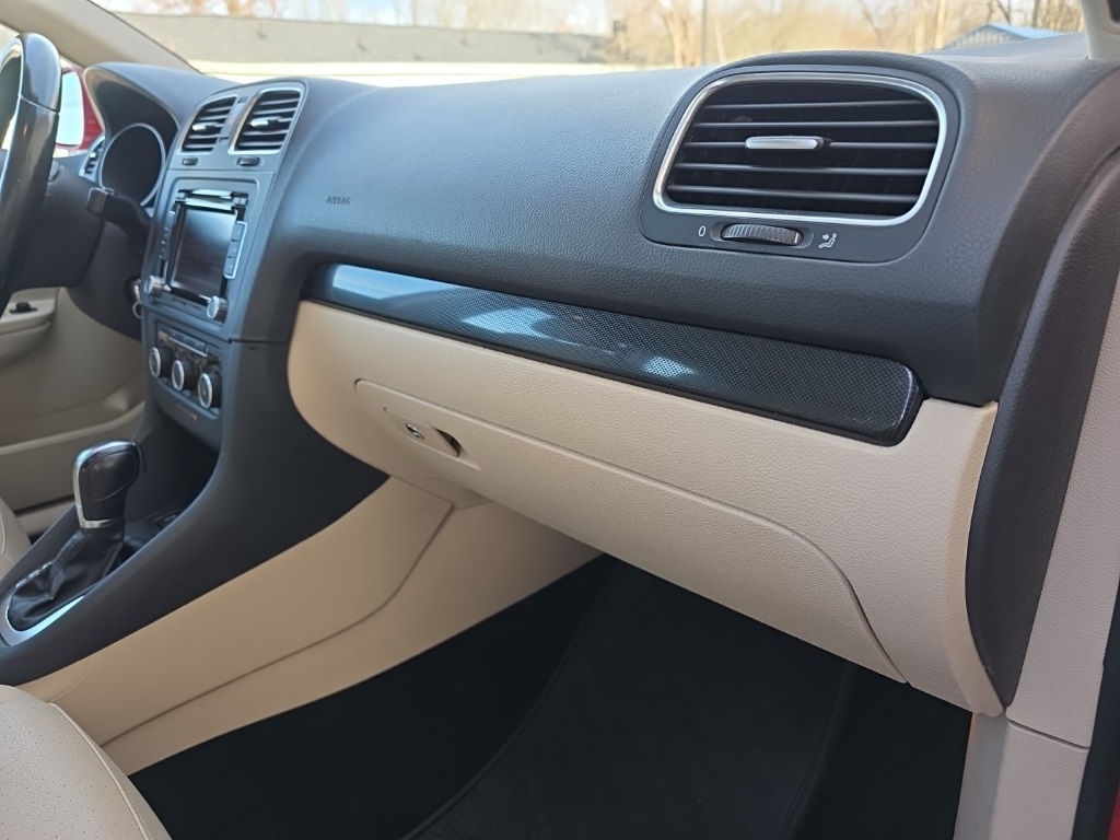 Volkswagen Jetta SportWagen 4dr Auto SE w/Sunroof PZEV 2014