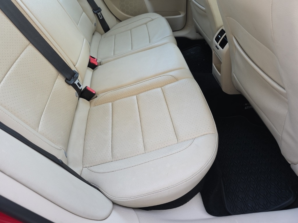 Volkswagen Jetta SportWagen 4dr Auto SE w/Sunroof PZEV 2014