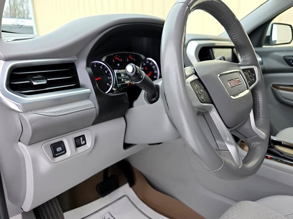 GMC Acadia FWD 4dr SLE w/SLE-2 2018