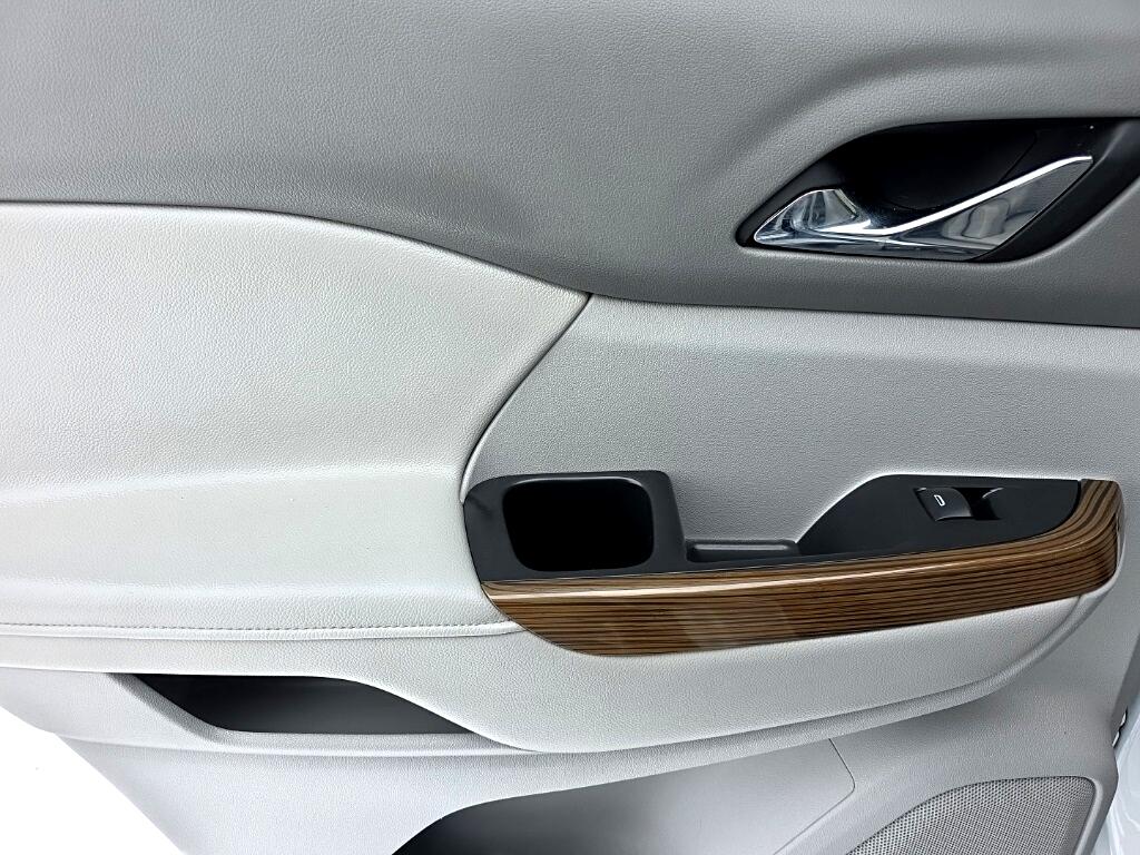 GMC Acadia FWD 4dr SLE w/SLE-2 2018