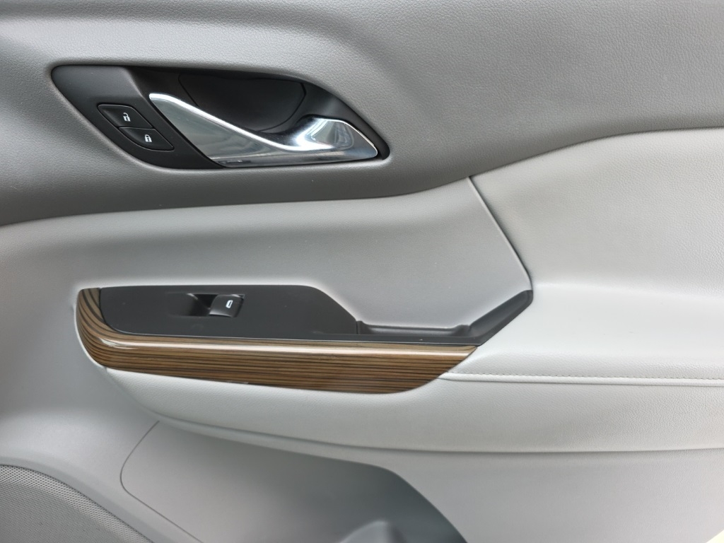 GMC Acadia FWD 4dr SLE w/SLE-2 2018