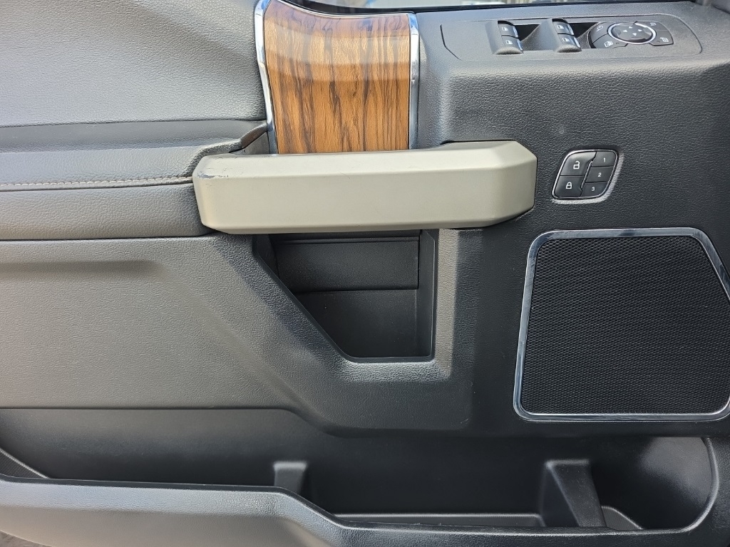 Ford F-150 Lariat SuperCrew 4WD 2018