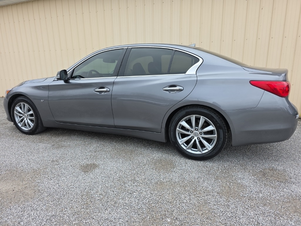Infiniti Q50 4dr Sdn Premium RWD 2015