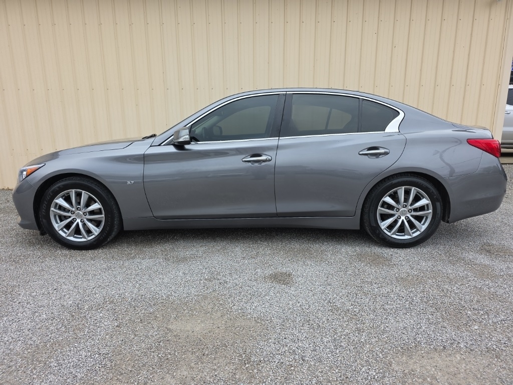 Infiniti Q50 4dr Sdn Premium RWD 2015