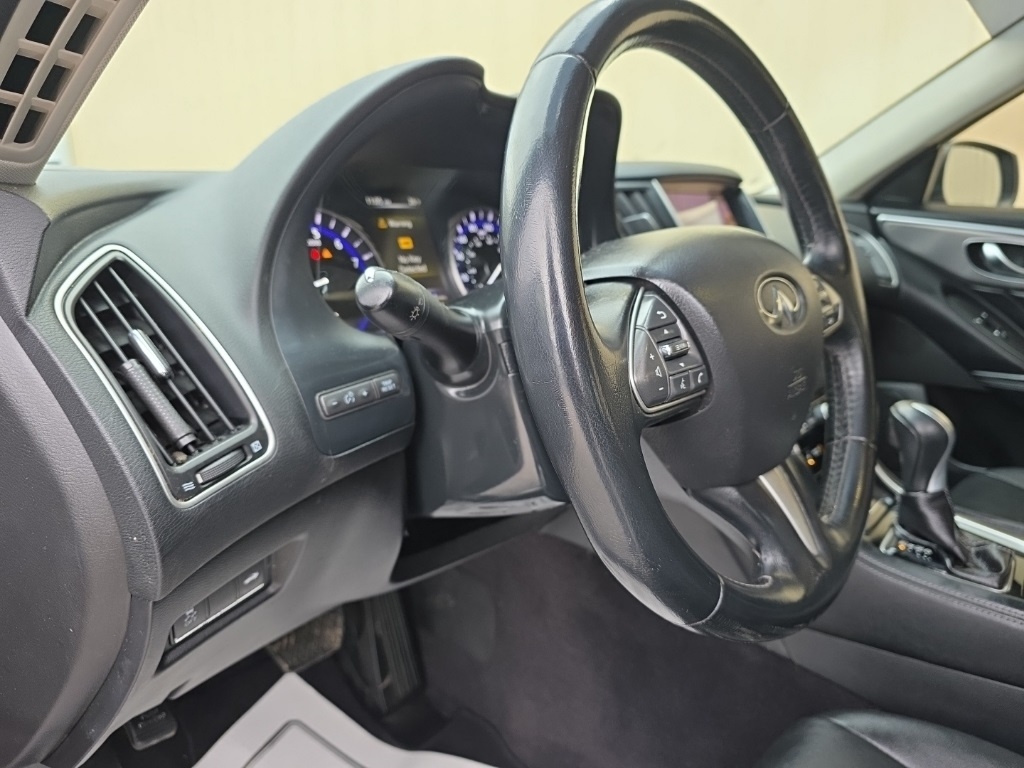 Infiniti Q50 4dr Sdn Premium RWD 2015