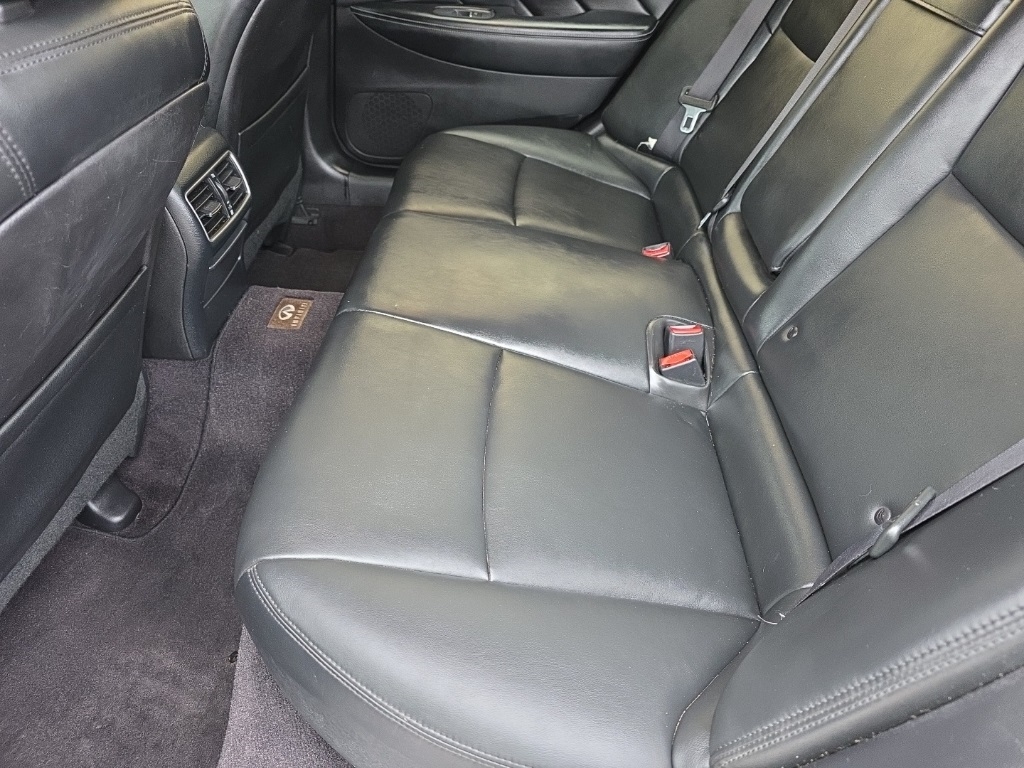 Infiniti Q50 4dr Sdn Premium RWD 2015