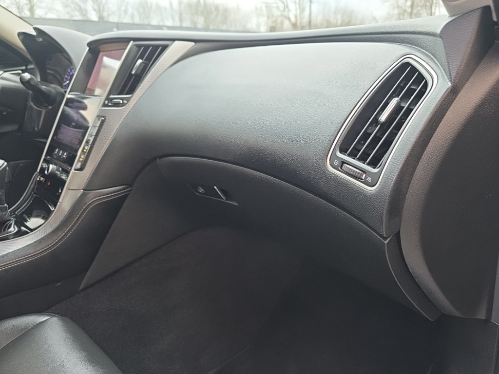 Infiniti Q50 4dr Sdn Premium RWD 2015