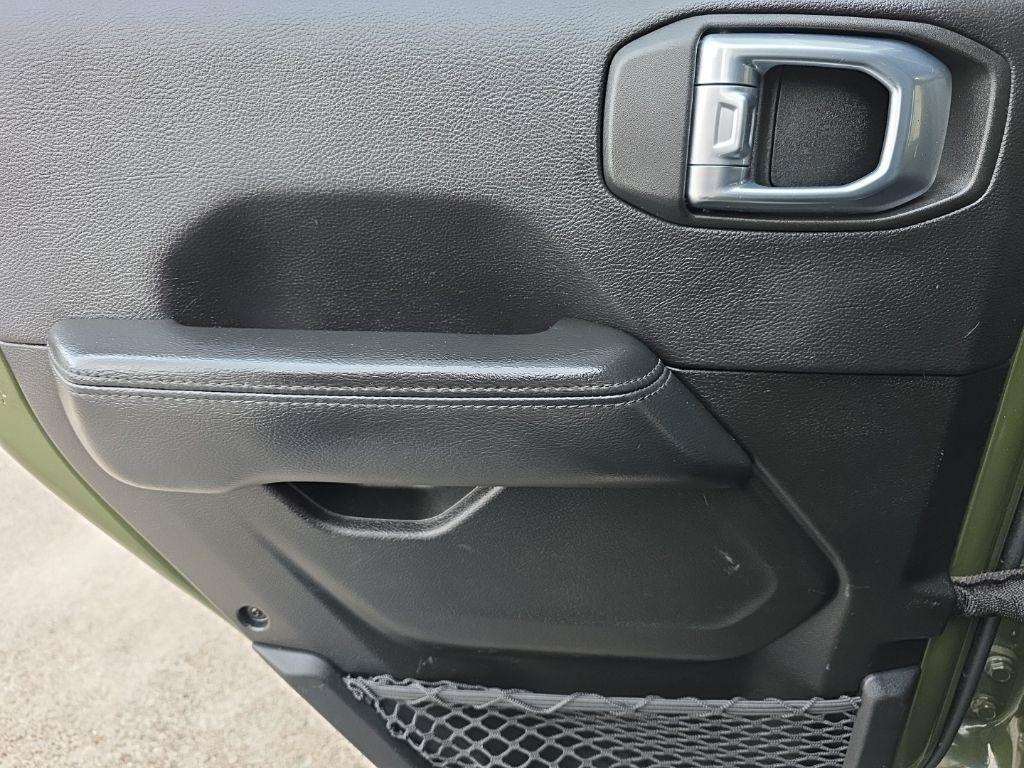 Jeep Wrangler Unlimited Altitude 4x4 2021