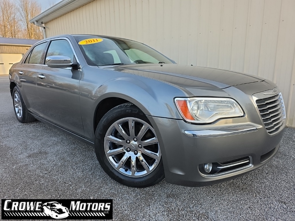 2011 Chrysler 300 4dr Sdn Limited RWD