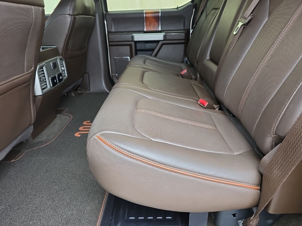 Ford F-350 SD King Ranch Crew Cab Long Bed DRW 4WD 2017