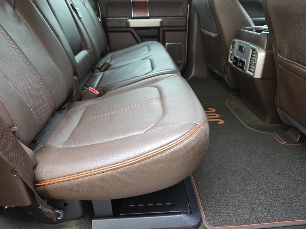 Ford F-350 SD King Ranch Crew Cab Long Bed DRW 4WD 2017