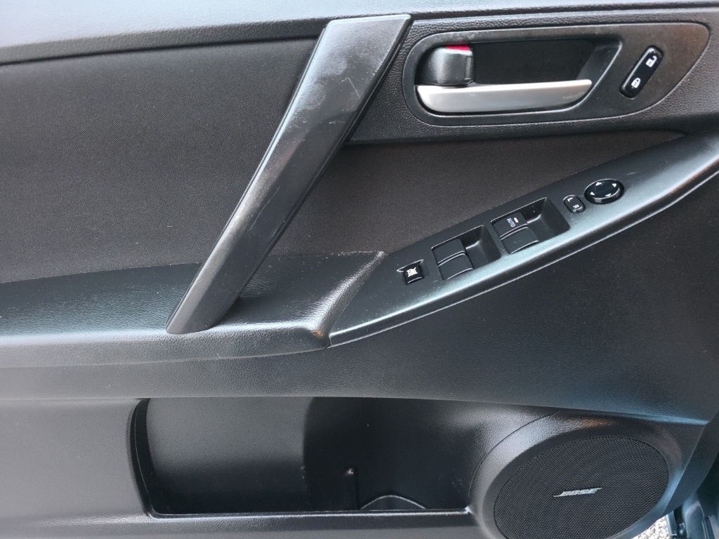 Mazda MAZDA3 4dr Sdn Auto i Touring 2011