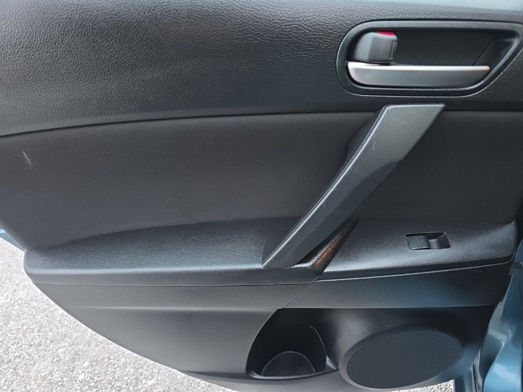 Mazda MAZDA3 4dr Sdn Auto i Touring 2011